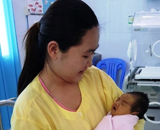 Em bé bị bệnh hiếm gặp đã bình phục hoàn toàn